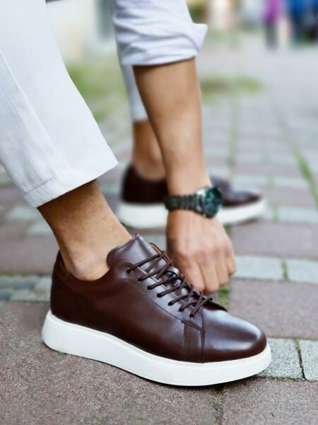 Freizeitschuhe aus echtem Leder in Kaffeebraun, Marineblau, Größe 45